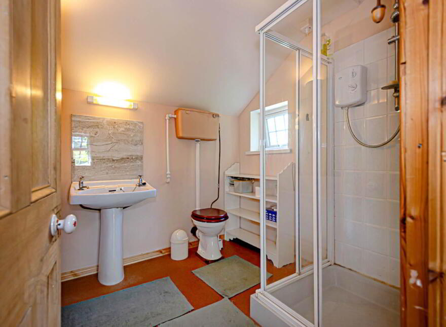 4 Forthill Road, Ballycarry/ Whitehead, Carrickfergus, BT38 9JU