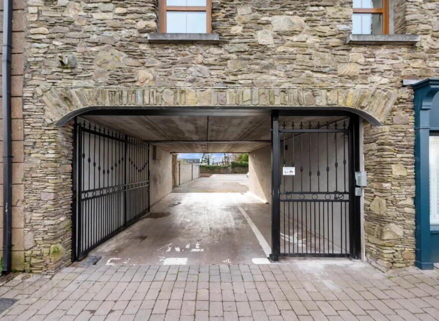 The Old Mill, Tallow, P51VW88