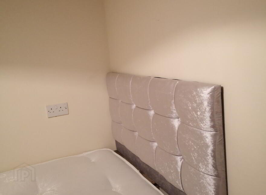 Unit 1, 12 Rugby Avenue, Belfast, BT7 1RG