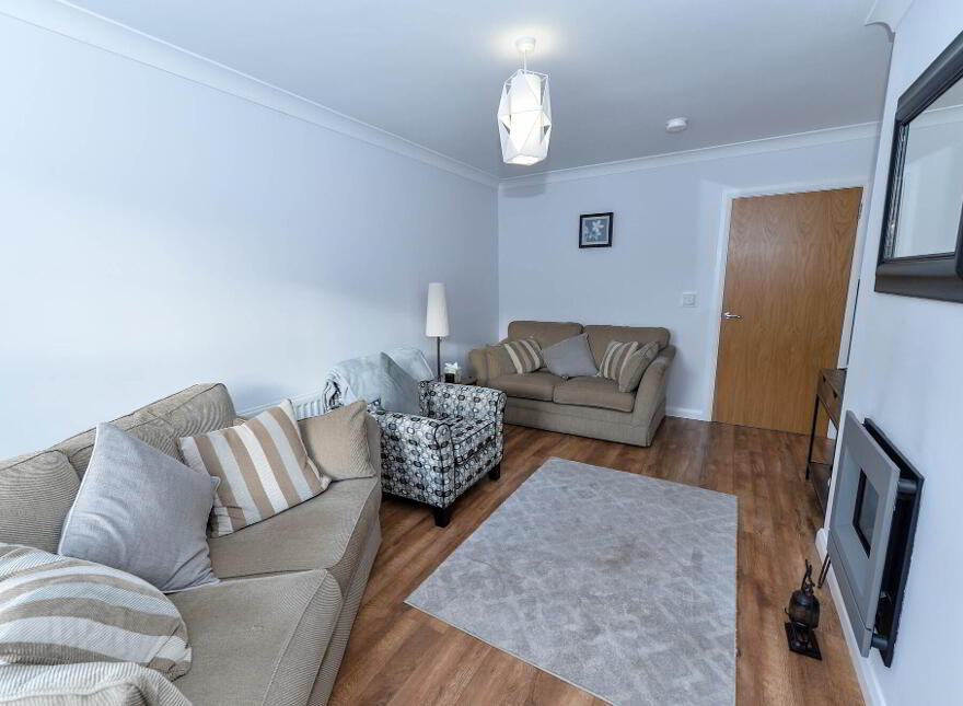 11 Church Court, Moneyreagh, BT23 6EU