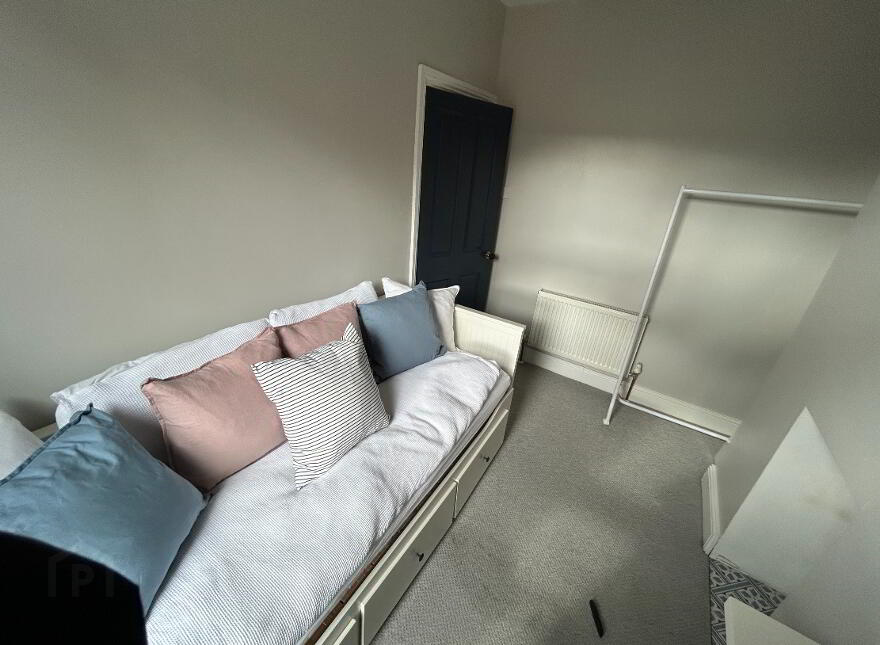 42 Delhi Street, Belfast, BT7 3AL