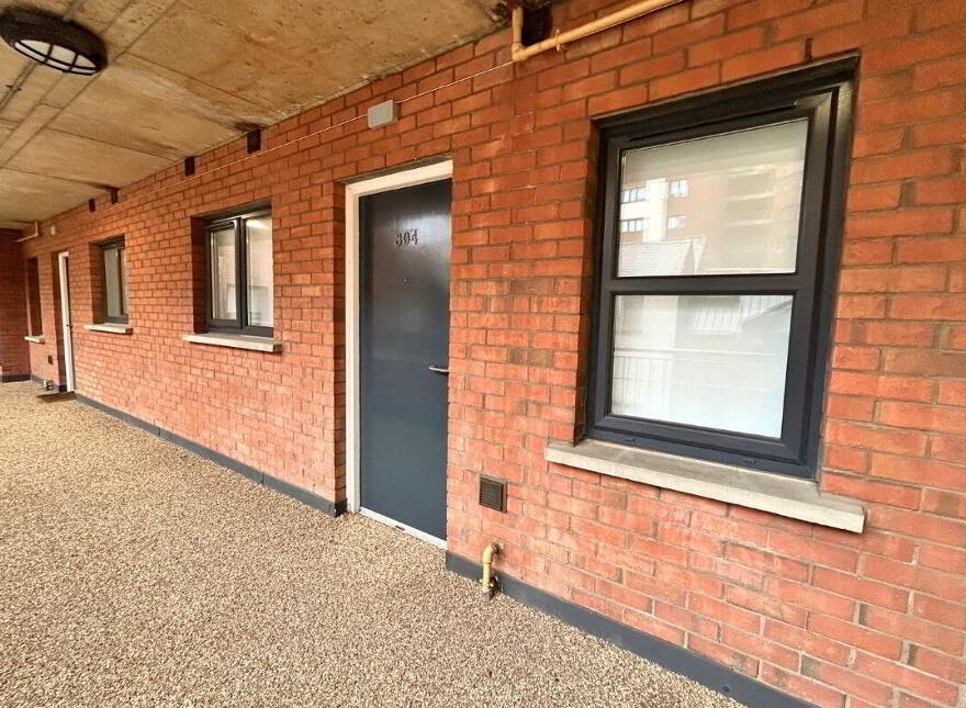 304 College Court Central, Belfast, BT1 6BZ