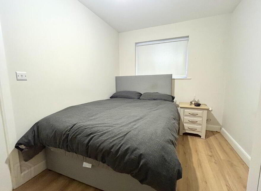 304 College Court Central, Belfast, BT1 6BZ