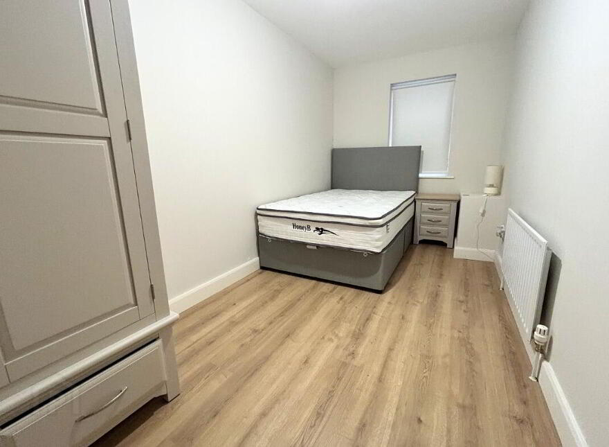 304 College Court Central, Belfast, BT1 6BZ