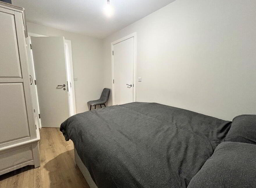 304 College Court Central, Belfast, BT1 6BZ