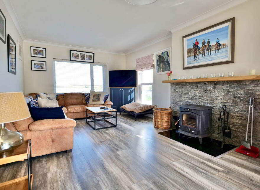 Camas House, Camas, South, Bruff, V35XK81