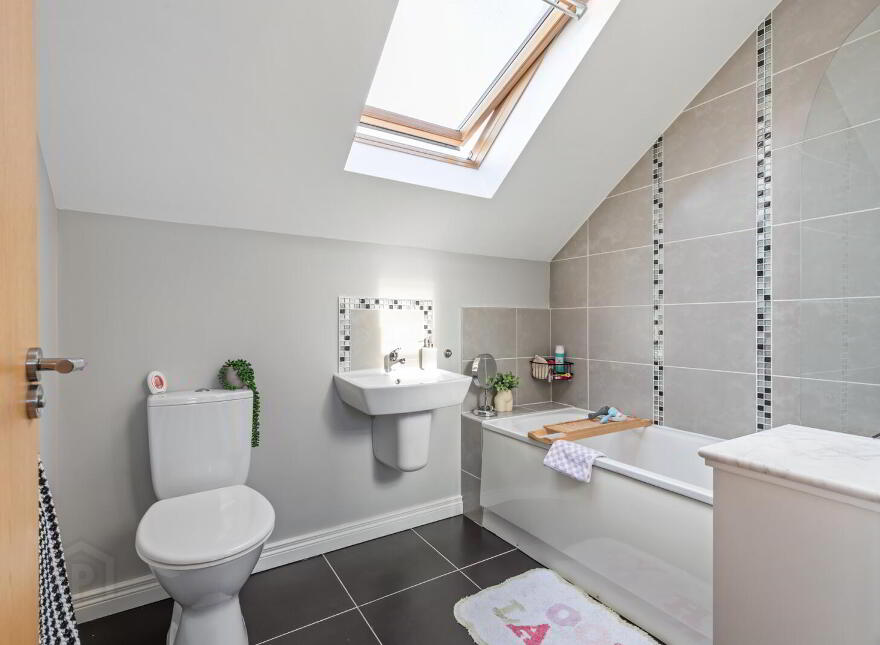 5 Linen Place, Bangor, BT19 7JX