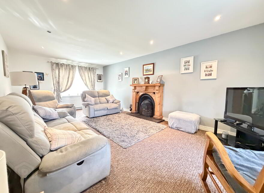 17 Foxhill, Old Cullybackey Road, Ballymena, BT43 5JB