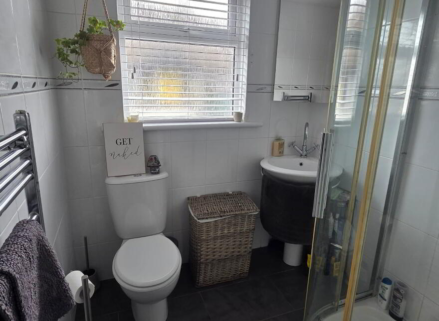 12 Glenwood Avenue, Coleraine, BT52 1TZ