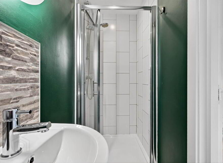 Apartment 1 322 Upper Newtownards Road, Ballyhackamore, Belfast, BT4 3EX