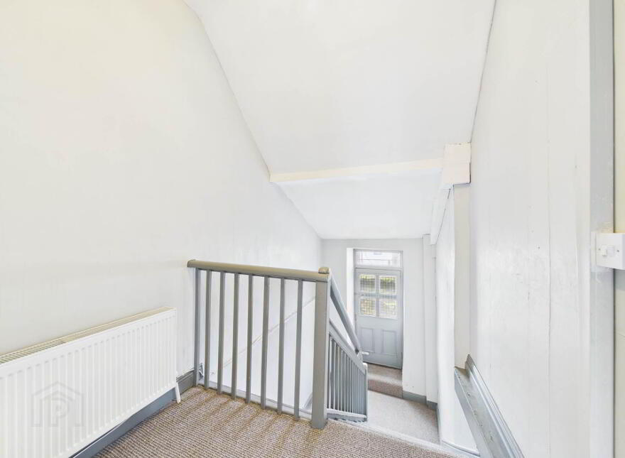 90 Main Street, Carrick-On-Suir, E32VF74