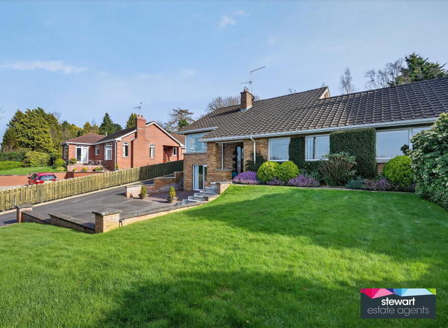 42 Hillsborough Road, Dromore, BT25 1QN