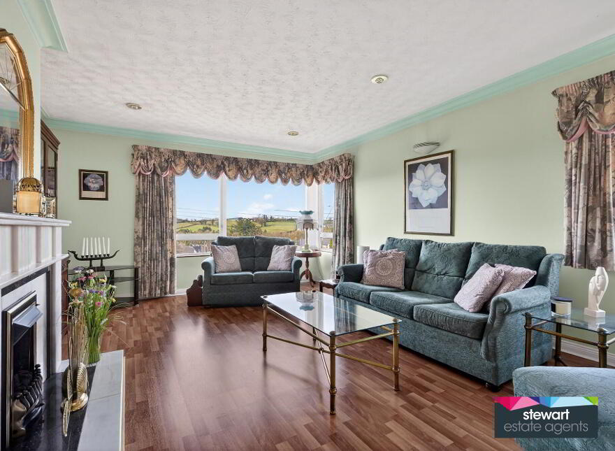 42 Hillsborough Road, Dromore, BT25 1QN