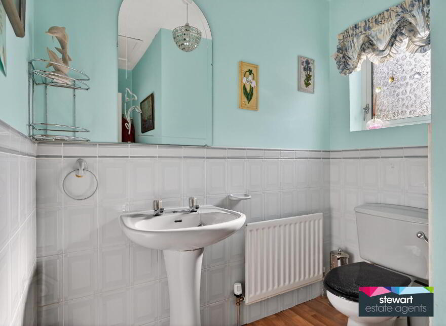 42 Hillsborough Road, Dromore, BT25 1QN