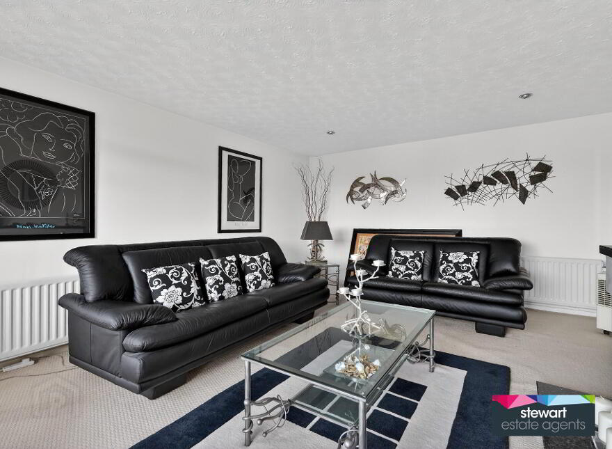 42 Hillsborough Road, Dromore, BT25 1QN