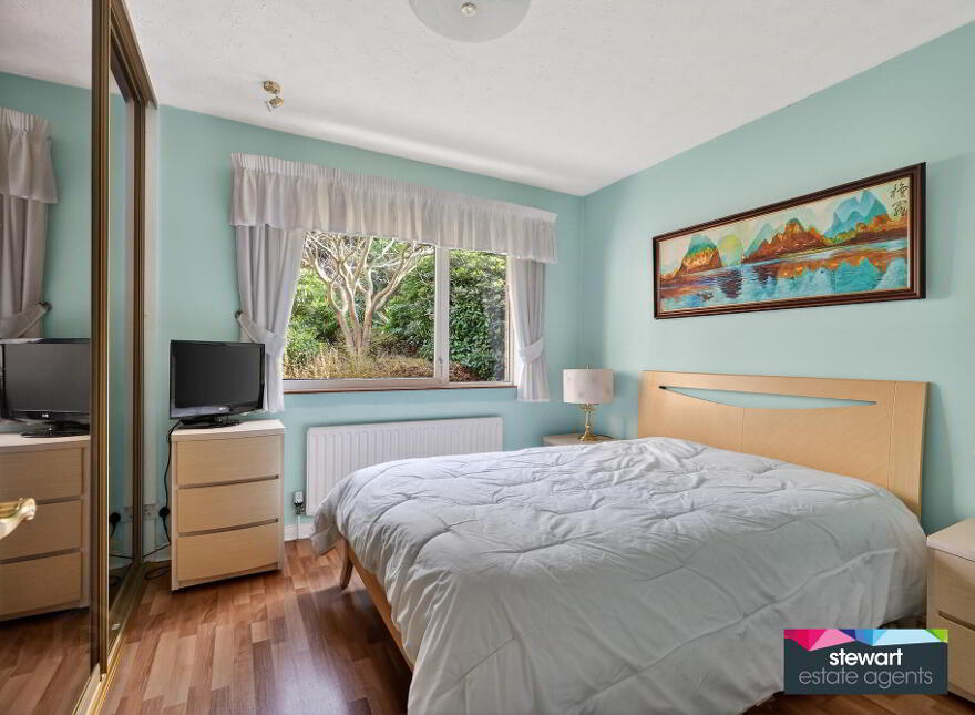 42 Hillsborough Road, Dromore, BT25 1QN