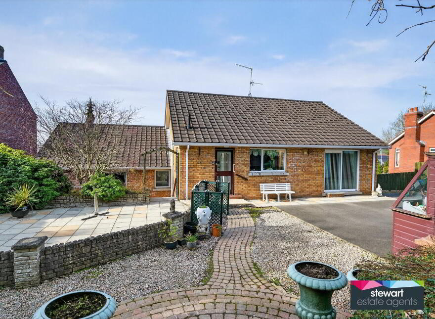 42 Hillsborough Road, Dromore, BT25 1QN