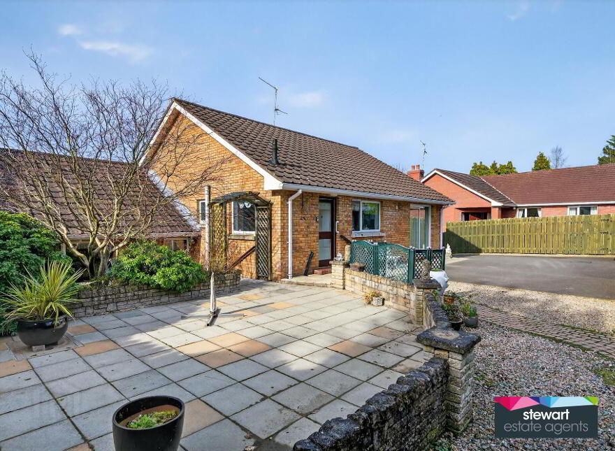 42 Hillsborough Road, Dromore, BT25 1QN