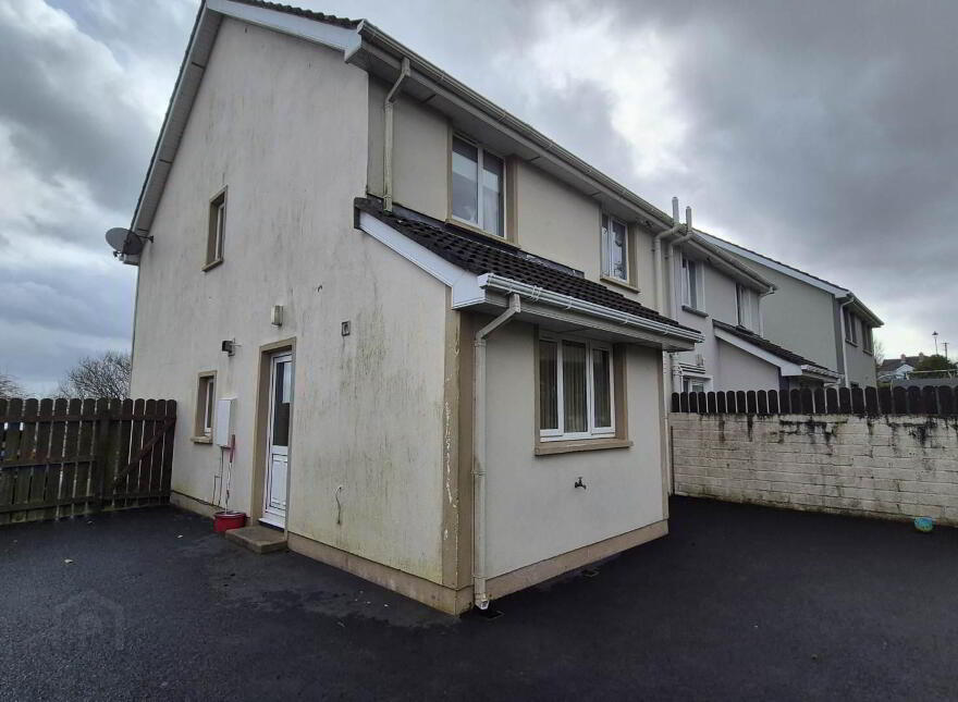 9 Foxhills, Letterkenny, F92W7C3