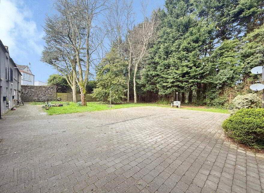 10 York Lodge, Antrim, BT41 1BH