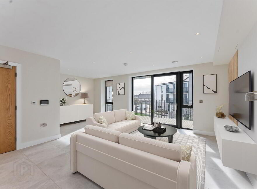 Apt 7, 10 Kings Hall Mews, Balmoral Avenue, Belfast, BT9 6PS