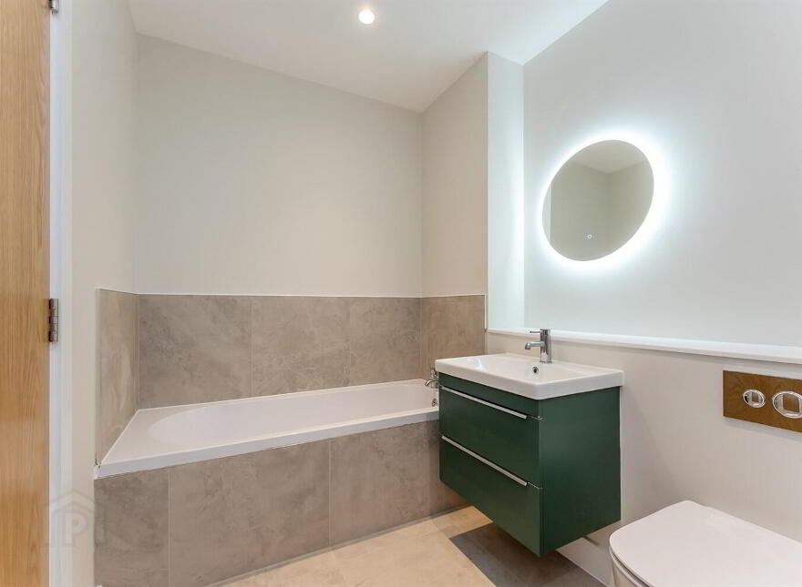 Apt 7, 10 Kings Hall Mews, Balmoral Avenue, Belfast, BT9 6PS