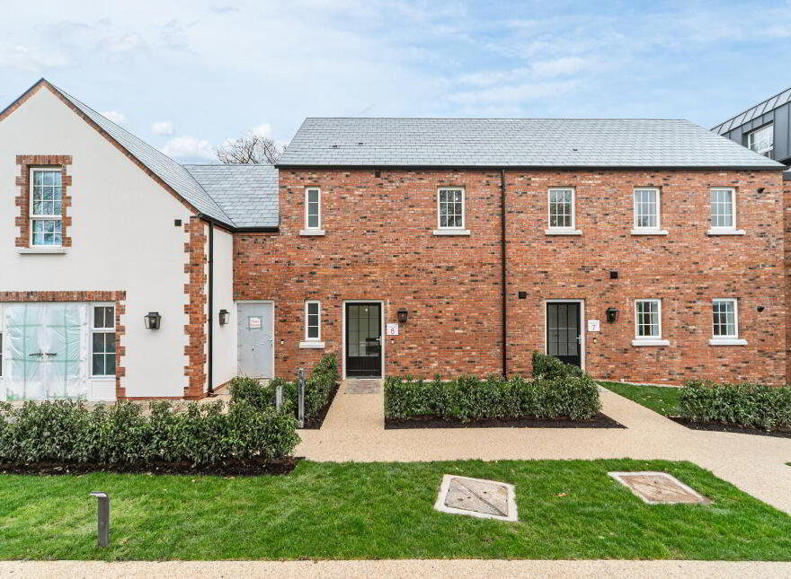 35 Cromlyn Wood, Hillsborough, BT26 6TX