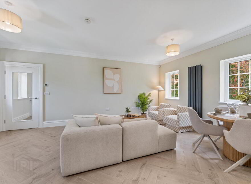 35 Cromlyn Wood, Hillsborough, BT26 6TX