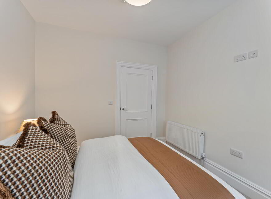 35 Cromlyn Wood, Hillsborough, BT26 6TX