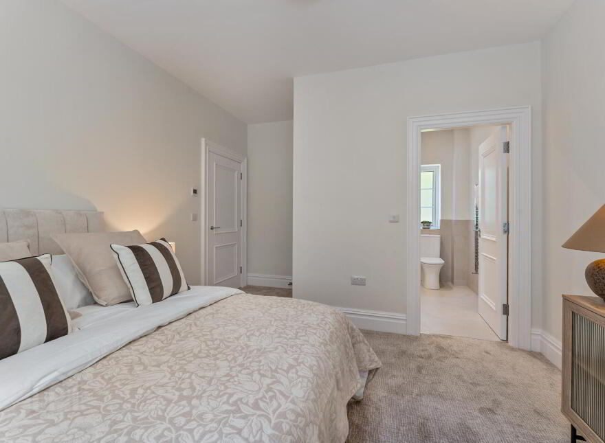 35 Cromlyn Wood, Hillsborough, BT26 6TX