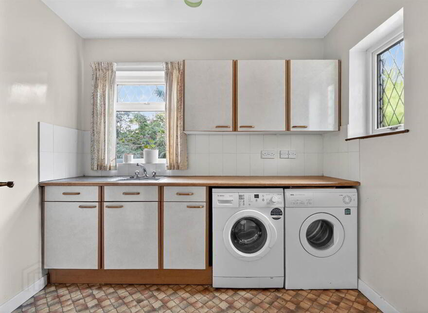 159a Ballylesson Road, Belfast, BT8 8JU