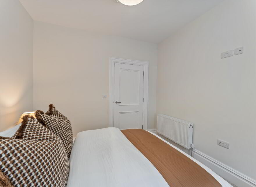 35 Cromlyn Wood, Royal Hillsborough, BT26 6XT