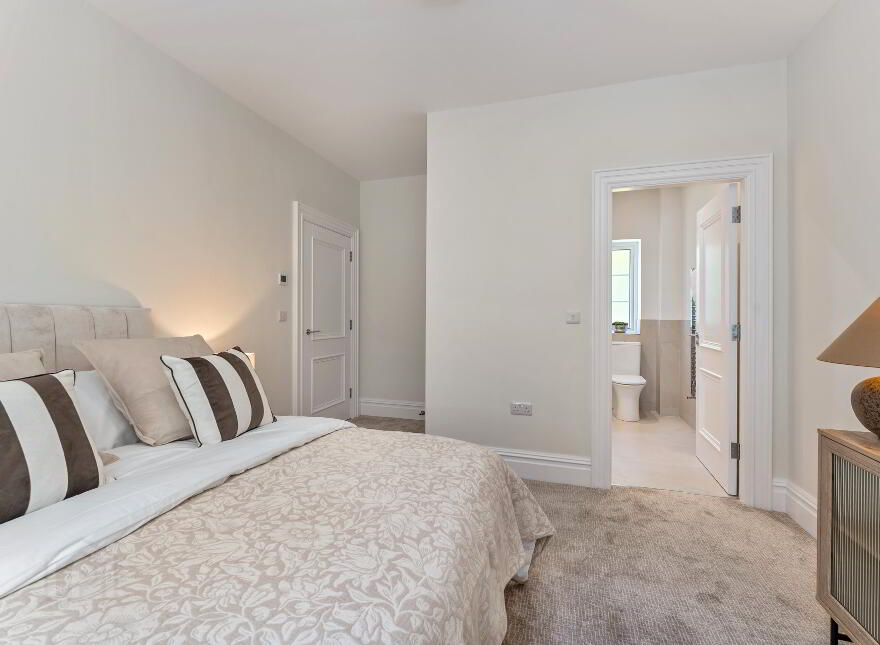 35 Cromlyn Wood, Royal Hillsborough, BT26 6XT
