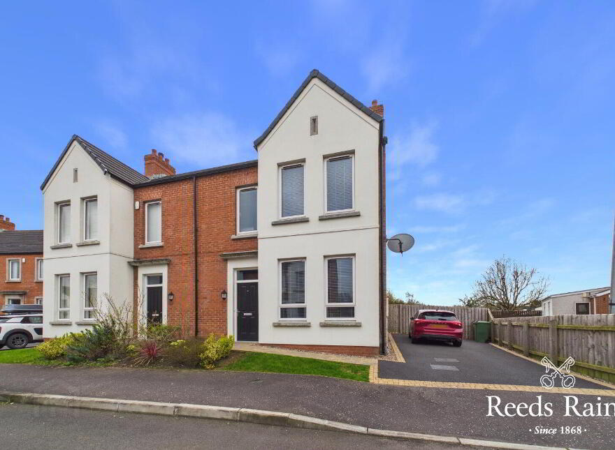 30 Wyncroft Crescent, Lisburn, BT28 2AT
