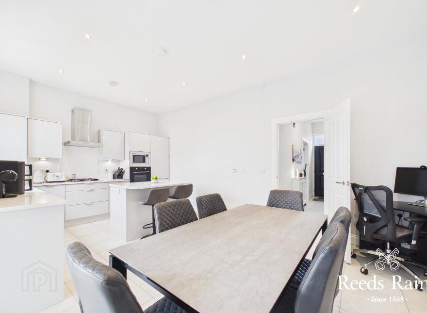 30 Wyncroft Crescent, Lisburn, BT28 2AT