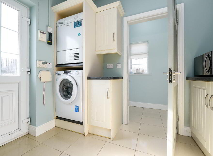 Clonmacmara, Mullagh, A82Y230