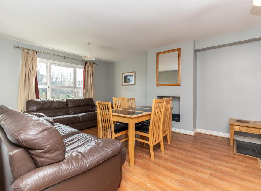 2 Mariner's Bay, Redbarn, Gortaroo, P36V302