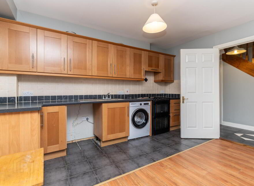 2 Mariner's Bay, Redbarn, Gortaroo, P36V302