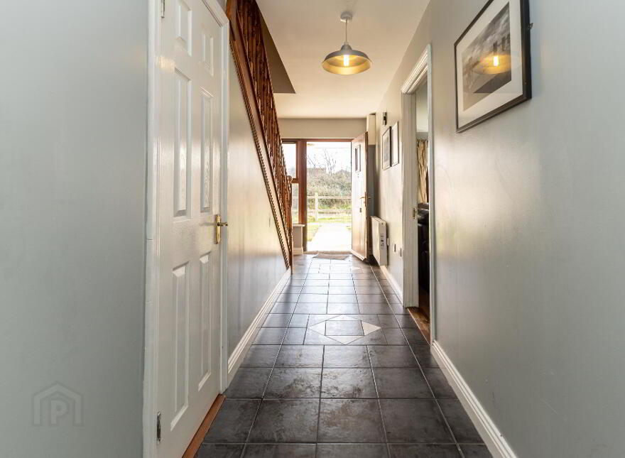2 Mariner's Bay, Redbarn, Gortaroo, P36V302
