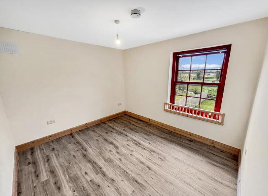 Mill Street, Borrisokane, E45YK64