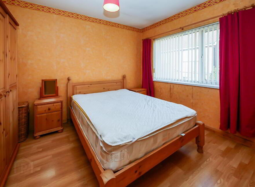34b Carnbrae Park, Newton Park, Belfast, BT8 6TP