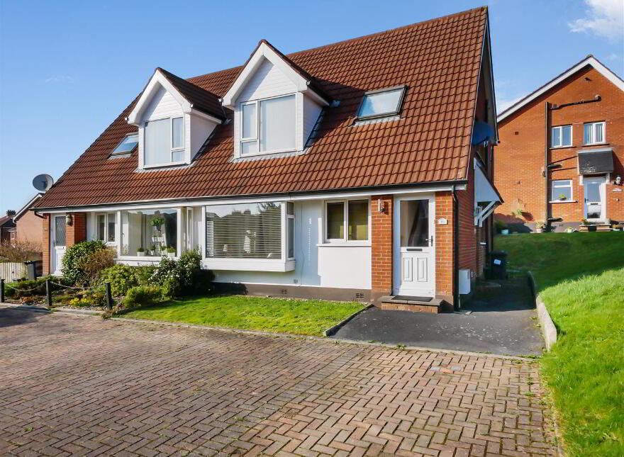 34b Carnbrae Park, Newton Park, Belfast, BT8 6TP