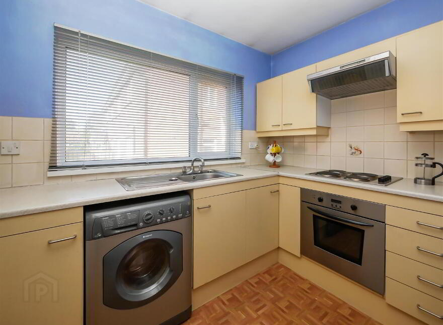 34b Carnbrae Park, Newton Park, Belfast, BT8 6TP