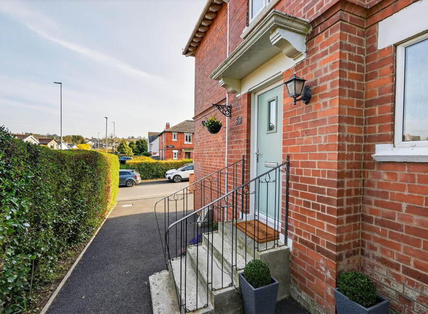 52 Cherryvalley Gardens, Belfast, BT5 6PQ