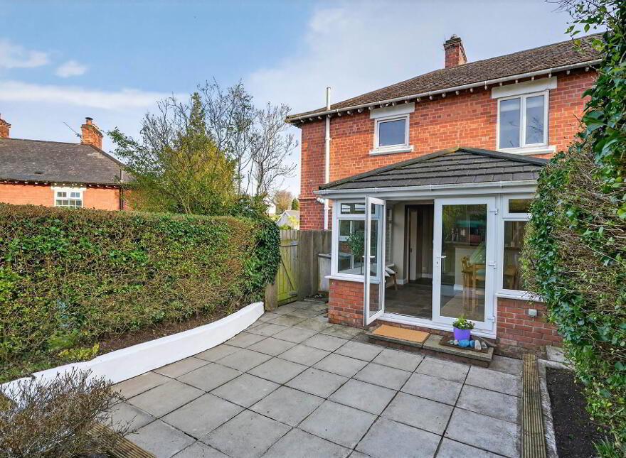 52 Cherryvalley Gardens, Belfast, BT5 6PQ