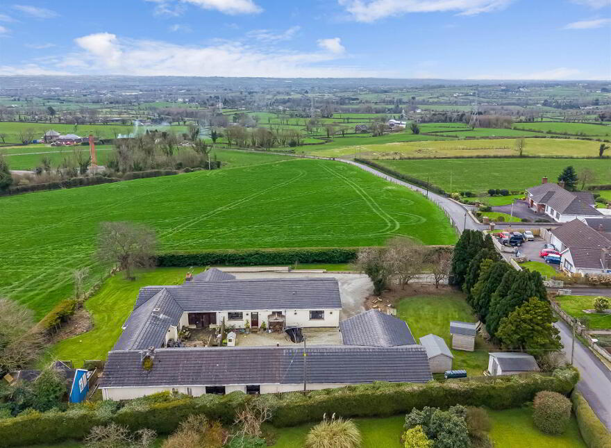 36 Moneybroom Road, Lisburn, BT28 2QP