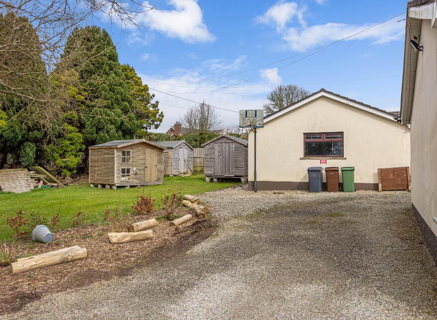 36 Moneybroom Road, Lisburn, BT28 2QP