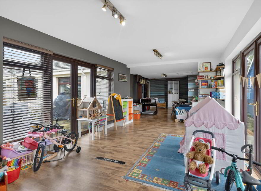 36 Moneybroom Road, Lisburn, BT28 2QP