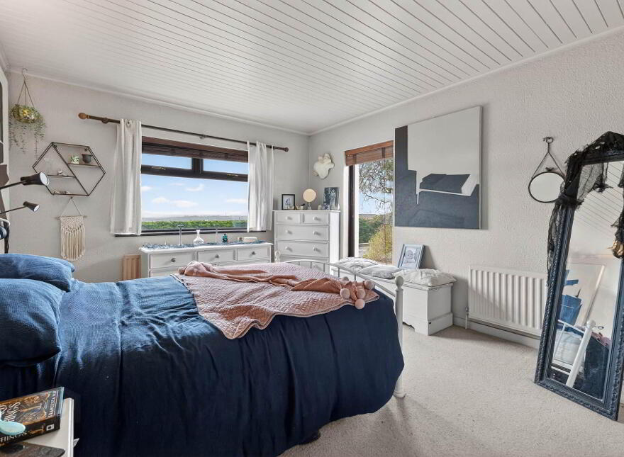 36 Moneybroom Road, Lisburn, BT28 2QP