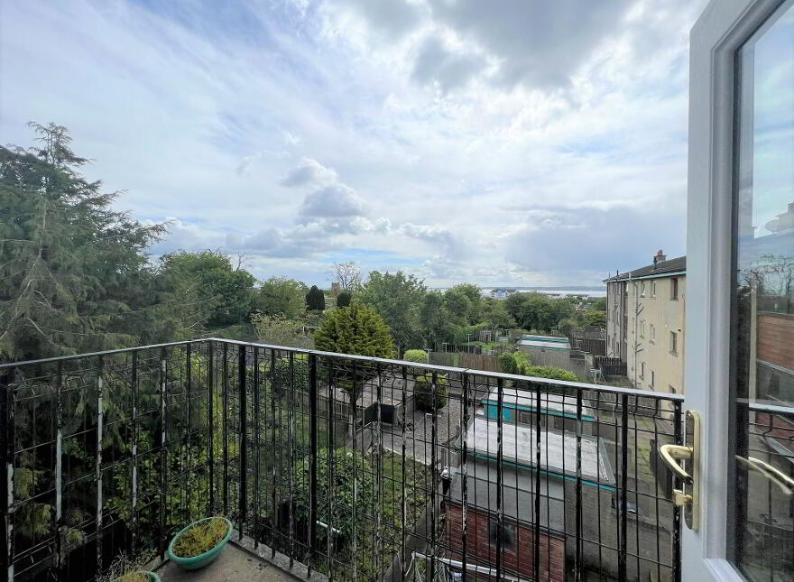 Apt 30 Windmill Avenue, Carrickfergus, BT38 8DH